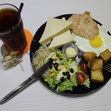 剛起床好食 wake up house