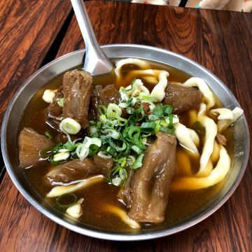 老熊牛肉麵店