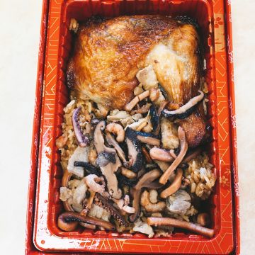 呷七碗（淡水店）