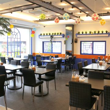 優里司複合式餐飲