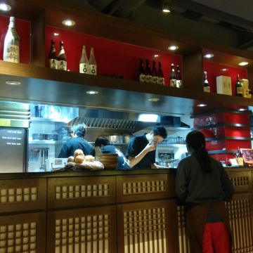 燃MOE炭火燒肉二店