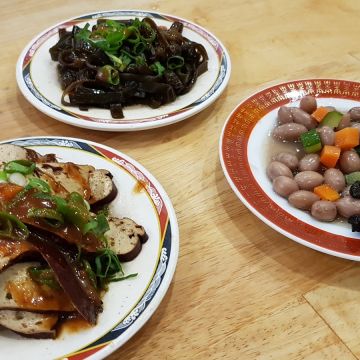 大碗牛肉麵店（基隆中正店）