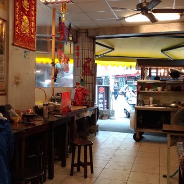 榕樹下阿婆豆花