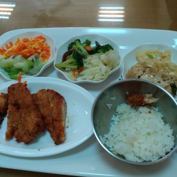 季澄美食館