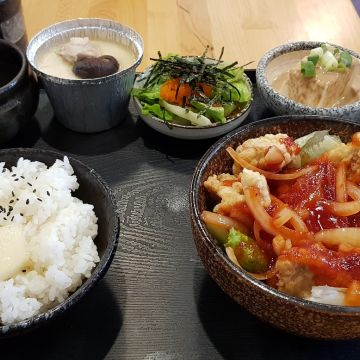 宸 日式食堂