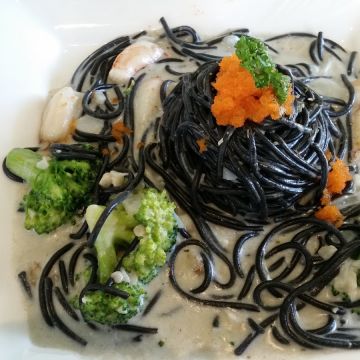 咖比那複合式餐坊