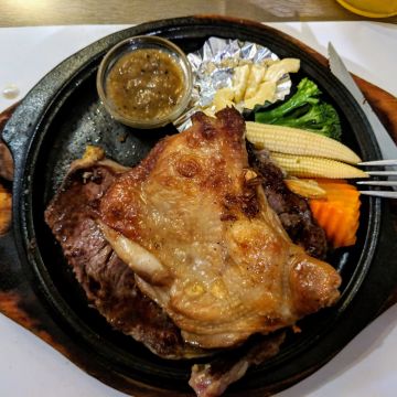 品客牛排（員林店）