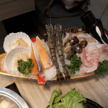 大鍋頭海鮮鍋物 美術青海店