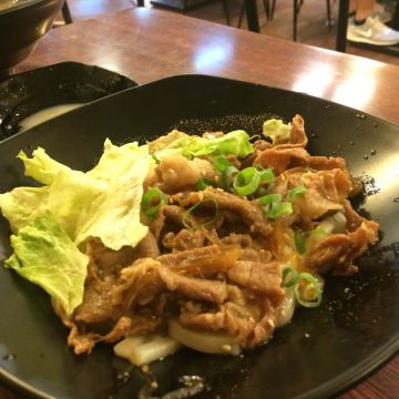 龍泉街寶島牛牛肉麵