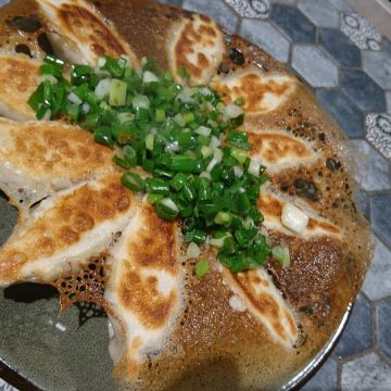 做食豔脆皮煎餃