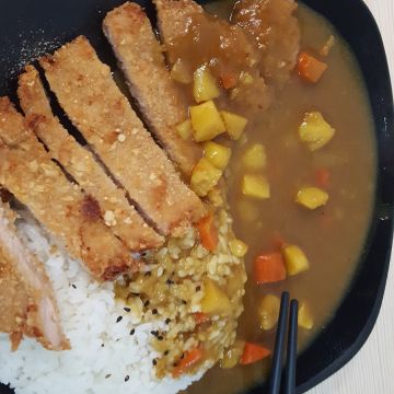 老闆不夠辣咖哩飯