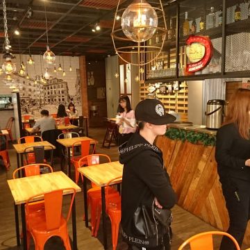 亞丁尼義式麵屋（台中西區店）