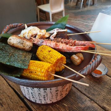 上引水產 - 立吞美食區