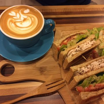 SUMI CAFE 自家烘焙咖啡館