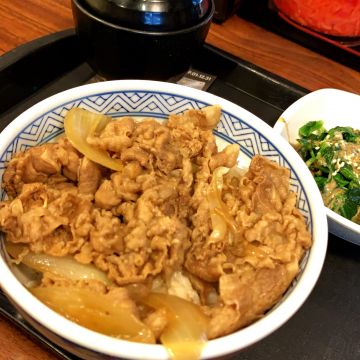 30年老字號包餡雞蛋糕