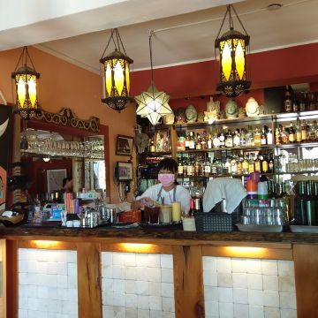 巴沙諾瓦海灘會館