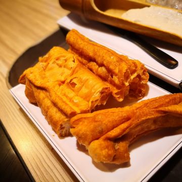 滿堂紅頂級麻辣鴛鴦鍋 台中廣三SOGO店