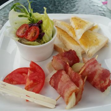 卡托米利庭園咖啡