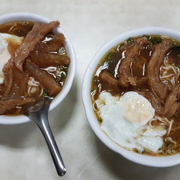 水缸牛肉麵