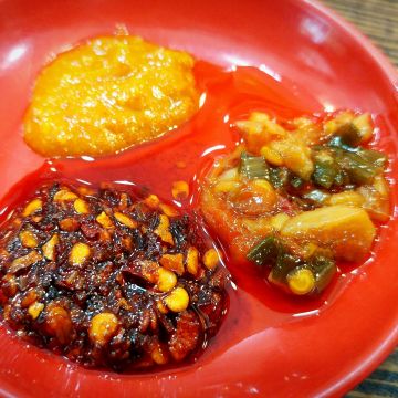 辛辣學川味麵食堂