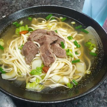 宜蘭老周牛肉麵水餃