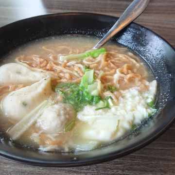 百年老店鍋燒意麵（中西店）