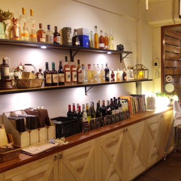 BFLO Restaurant & Cafe 水牛城餐廳