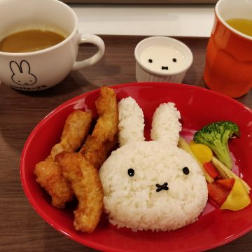 miffy x 2％ CAFÉ