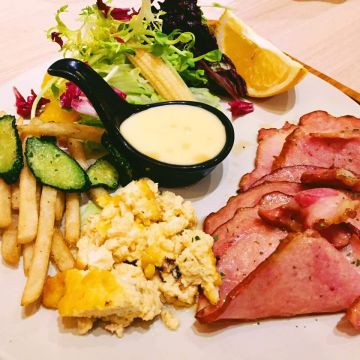 芙兒鬆餅（左營店）