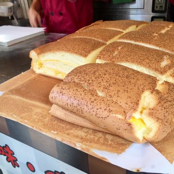 淡水古早味夯蛋糕