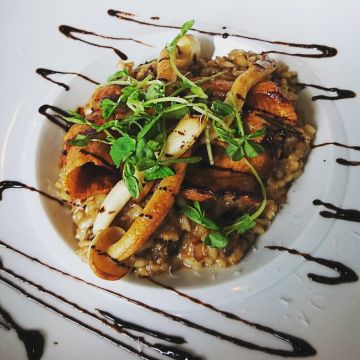 Lazy Point Restaurant & Bar