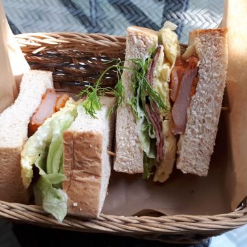 又見天空藍咖啡館