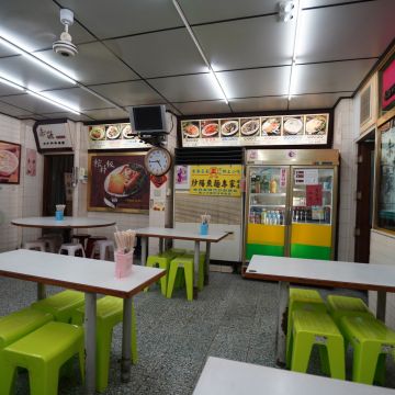 台南赤崁棺材板(赤崁點心店)