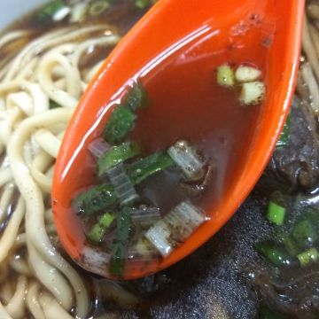 萬華老謝牛肉麵