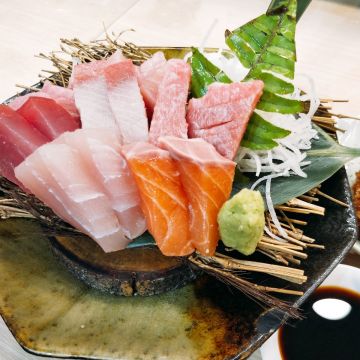 東港王匠生魚片專賣店