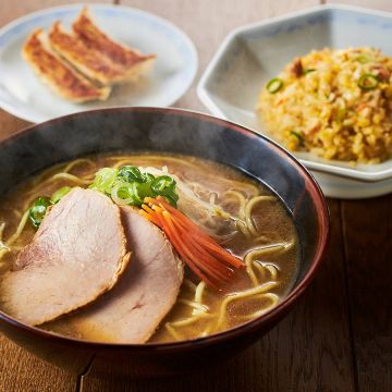 古潭ラーメン アベ地下店