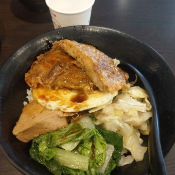 超吉飯桶（中區店）
