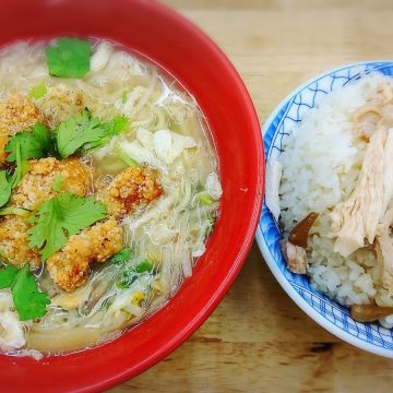 天成嘉義雞肉飯