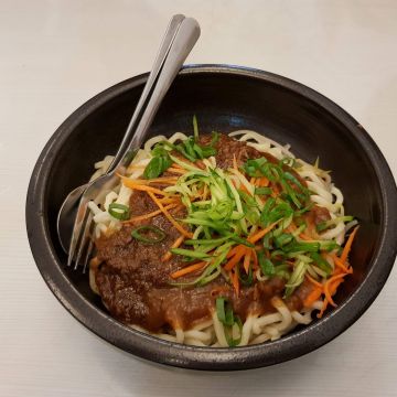 就醬拌精緻醬拌麵