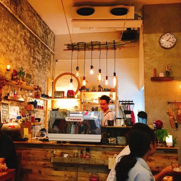 路靡也 La Lumière