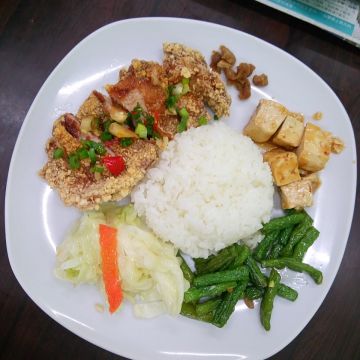 老媽的廚房（苓雅店）