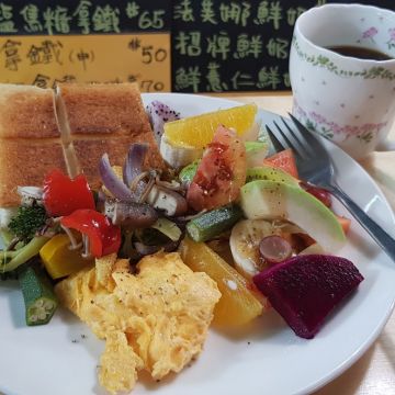 小魔女咖啡早餐