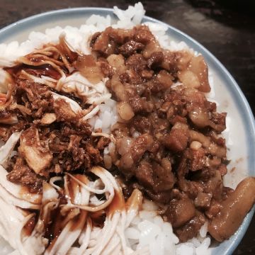 胡記台北老店通化街米粉湯