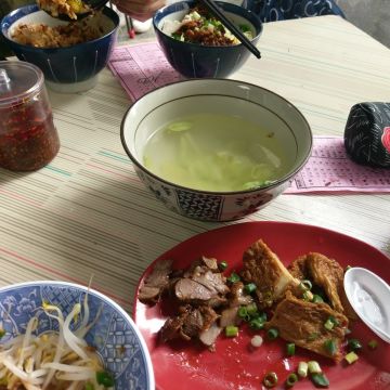 嘟嘟麵食館