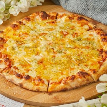 林太太手工石烤披薩參號店-新莊店