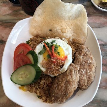 山頂  THE PEAK RESTAURANT CAFÉ