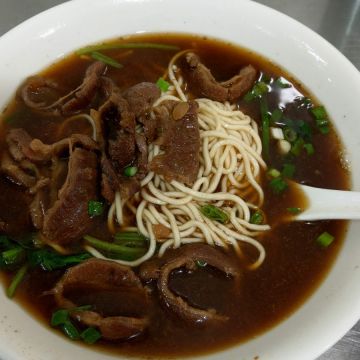 陳師傅牛肉麵大王（西屯店）