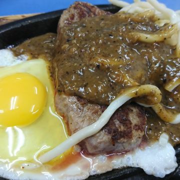 嘟嘟滿牛排（中西店）