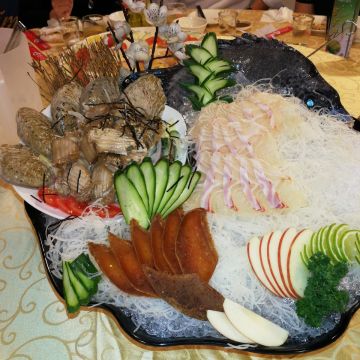 黑白泓生猛活海鮮