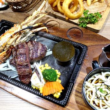 黑牛 炭火岩燒牛排